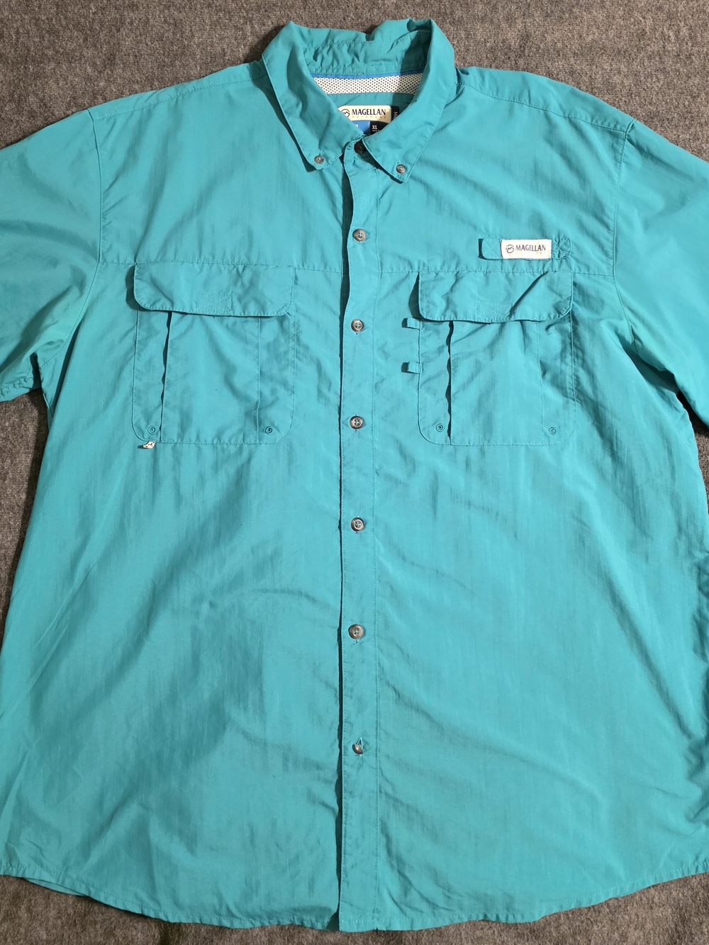 Magellan Outdoors Men’s Turquoise Short-Sleeve Button-Down Shirt